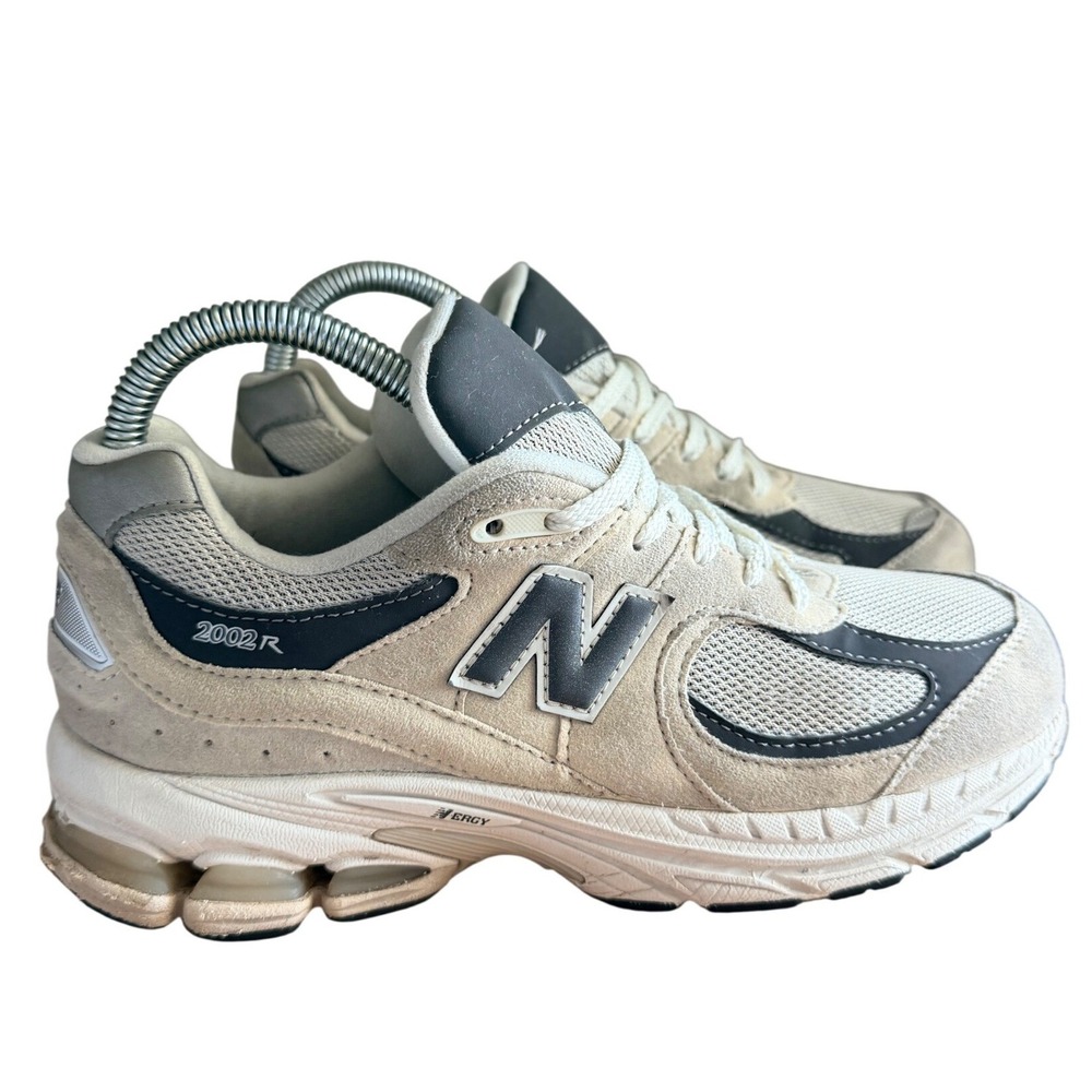 New Balance Product Type Kids 6 2002R Beige EUC